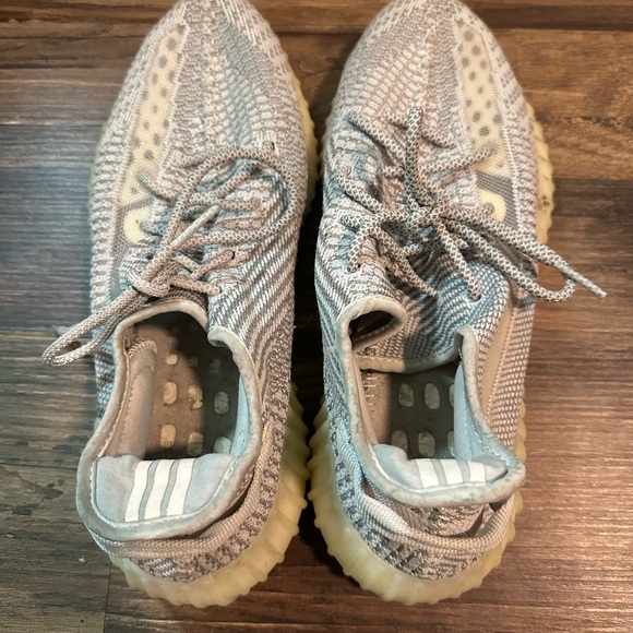 Yeezy Yeshaya - Picture 3 of 11